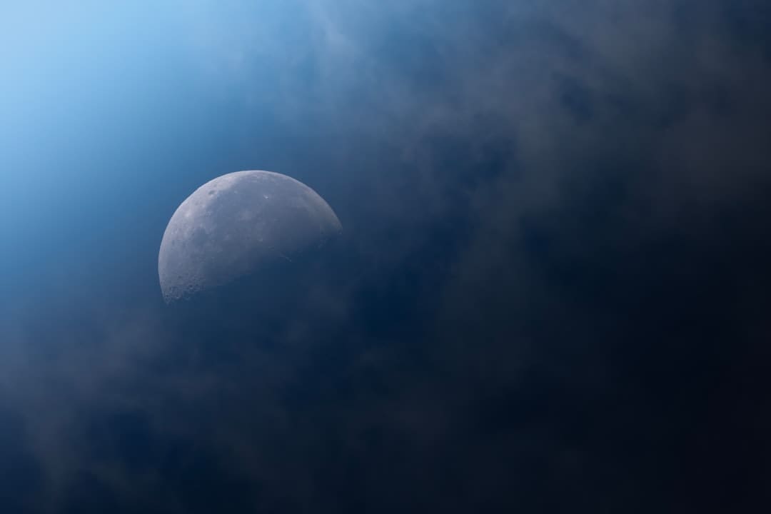 多只酒类股或披星戴帽：3亿元营收红线难倒亏本常客